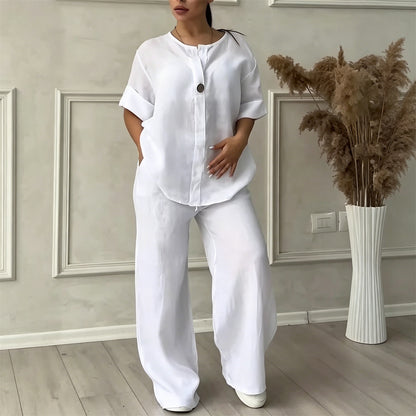 Stylowy damski komplet z bawełny i lnu w stylu casual: wygodna, luźna góra i spodnie z szerokimi nogawkami