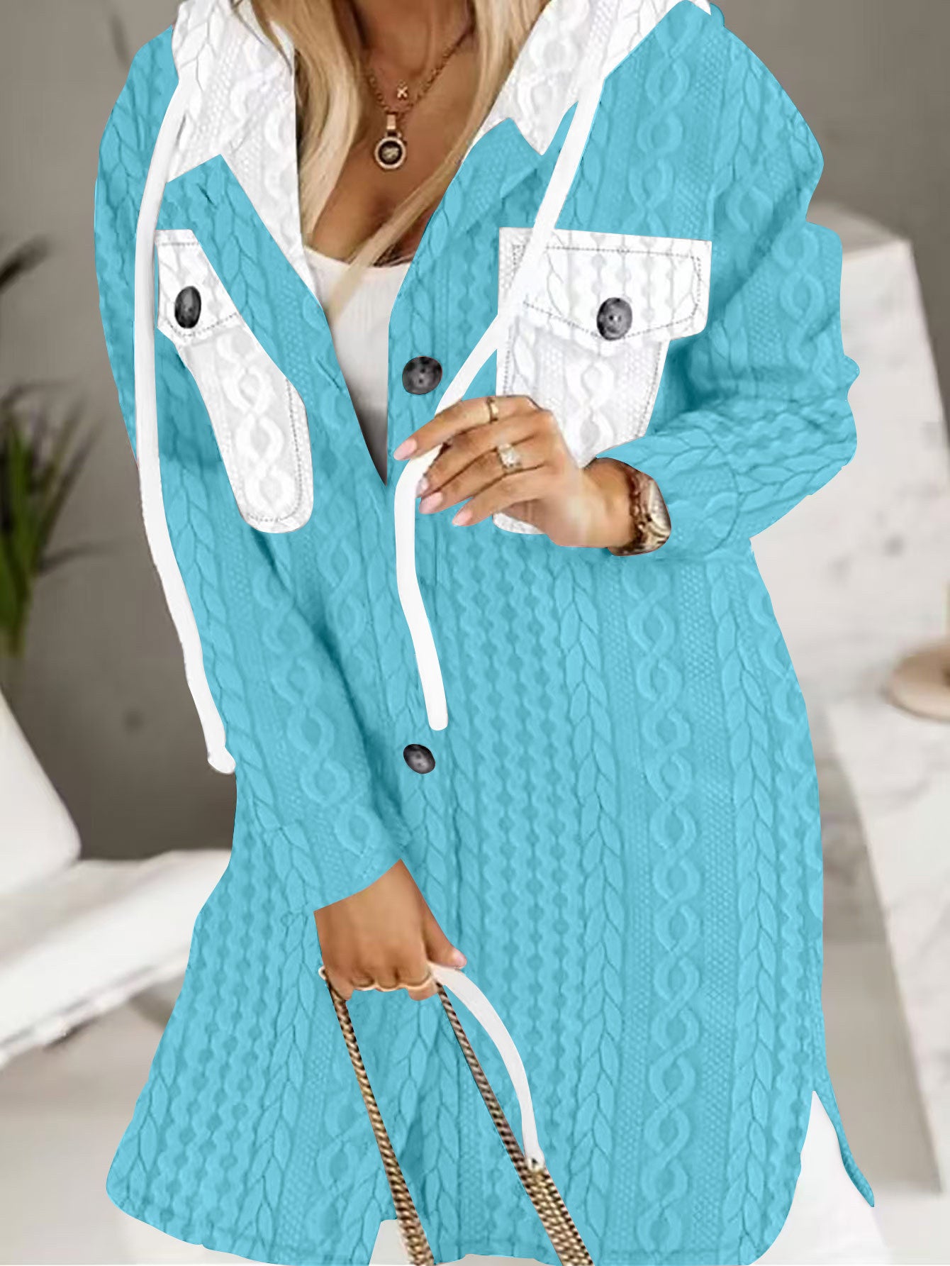 【Sezonski popust -47%🔥🔥】Ženska jopa s kapuco, izolirana in v večjih velikostih