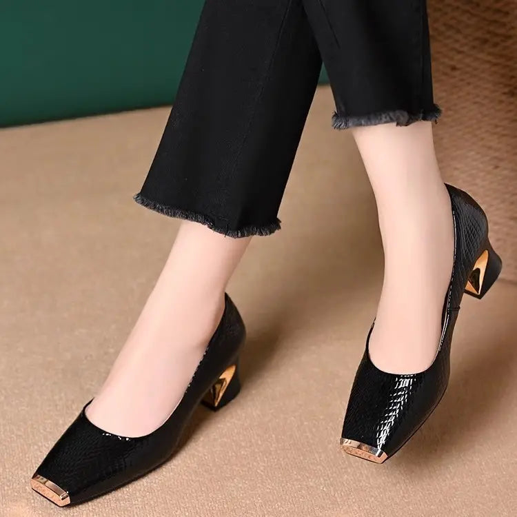 【35-42】Nowe francuskie buty z grubymi obcasami i fakturą, płytkie otwarcie