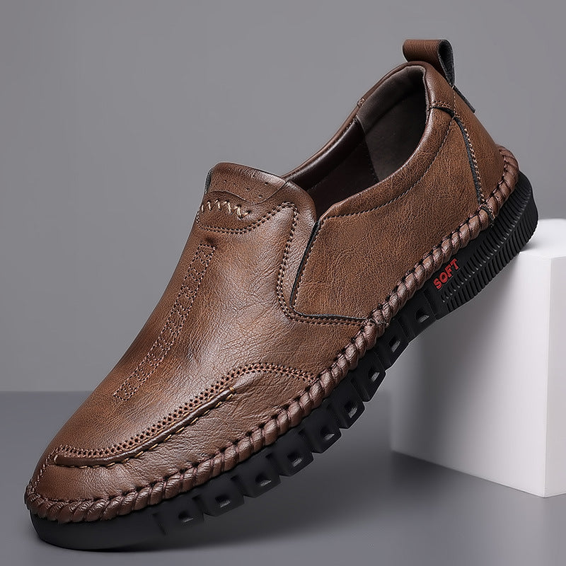 👞【39-44-es méret】2025 Férfi bőrcipő, egyszerű és praktikus, puha talpú, csúszásmentes és lélegző